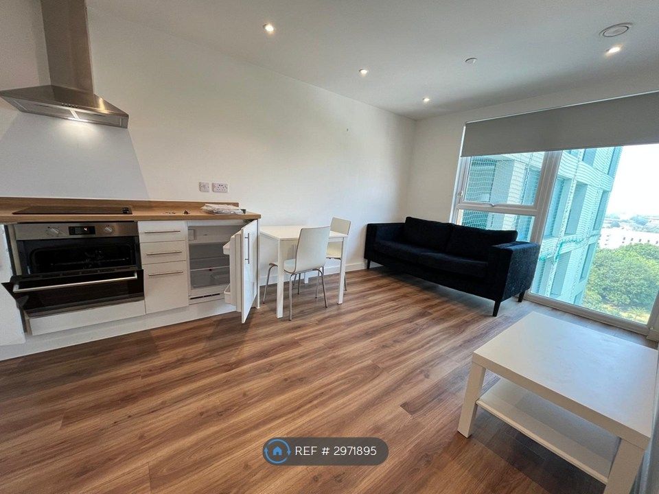 Property photo 2 of 9