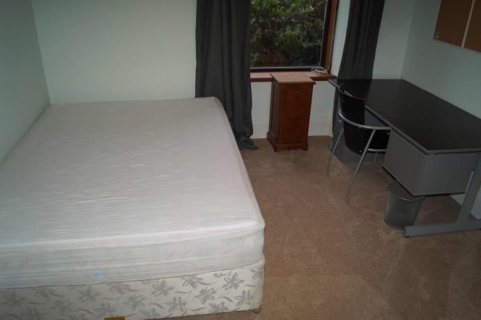 Property photo 3 of 9 Bedroom