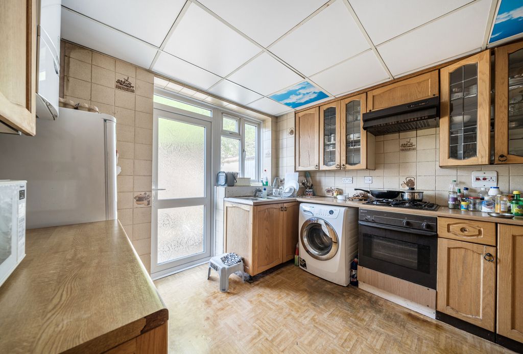 Property photo 1 of 10 26-681Cdff732F6B-...