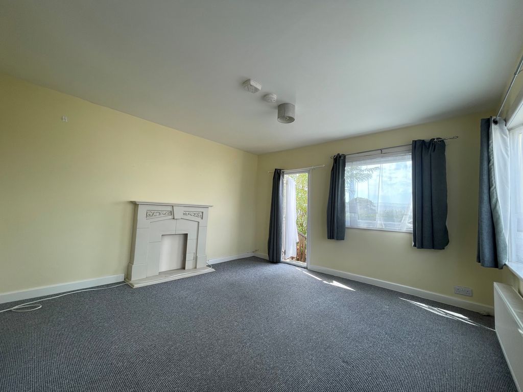 Property photo 2 of 8 Image