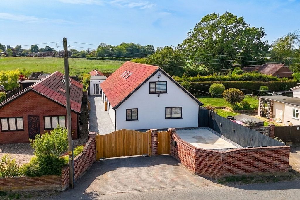 Property photo 1 of 37