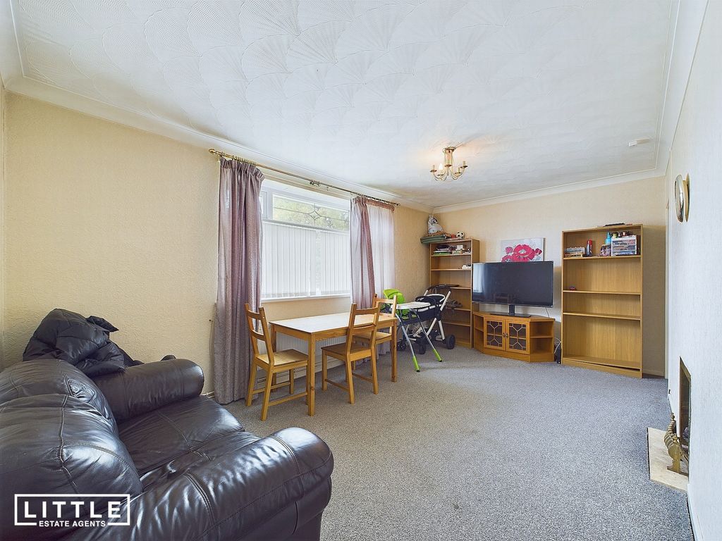 Property photo 2 of 12 Photo 1