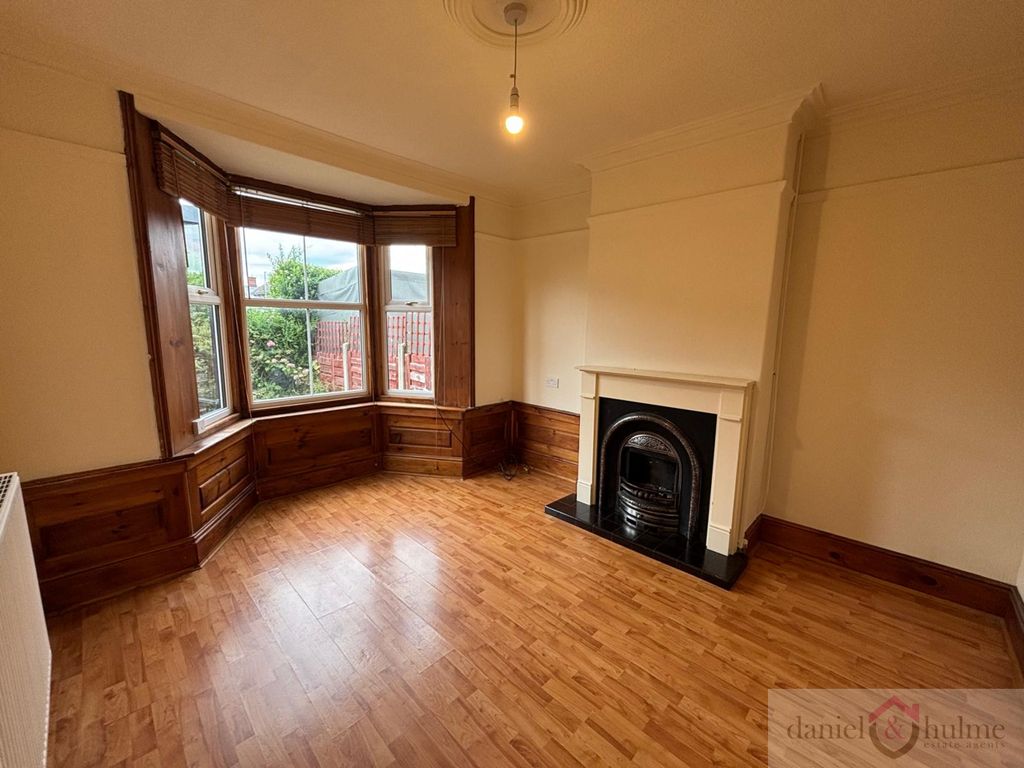 Property photo 2 of 13 76316Aae-7Bcf-4d38-920d-B25B9Cebdb17