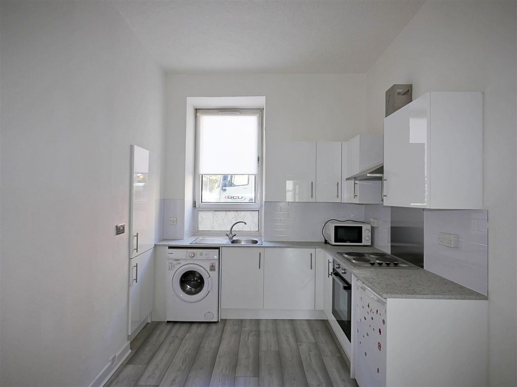 Property photo 2 of 6 P2060547.Jpg