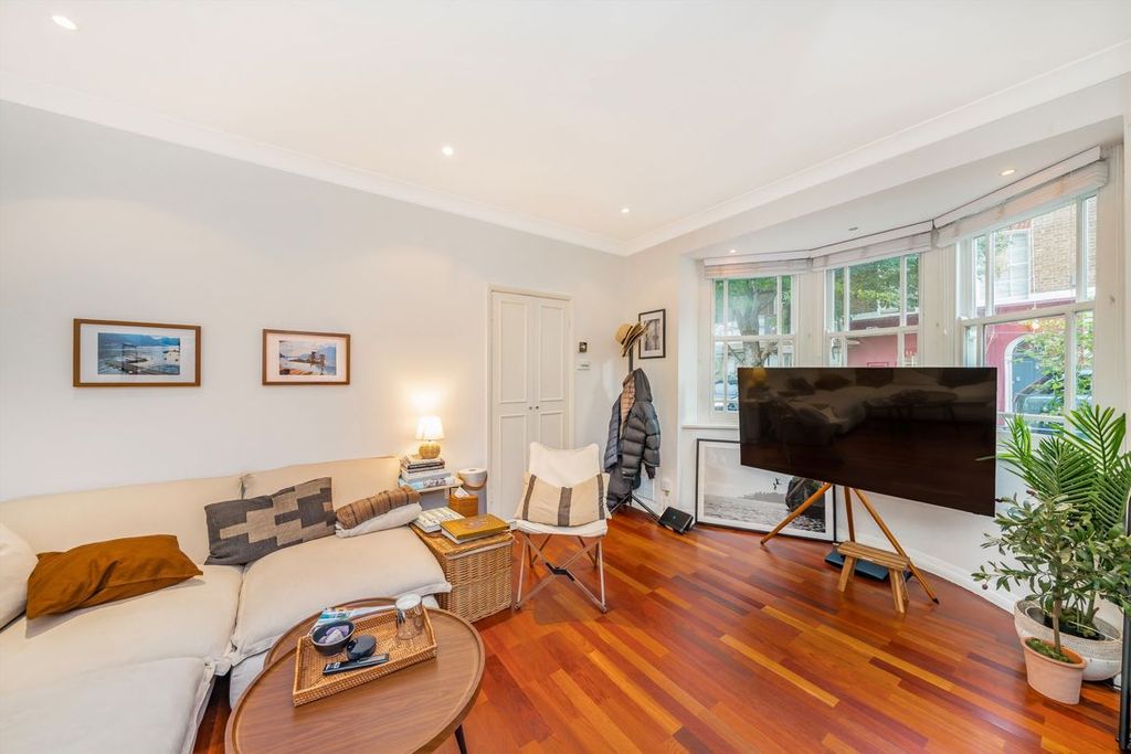 Property photo 2 of 9
