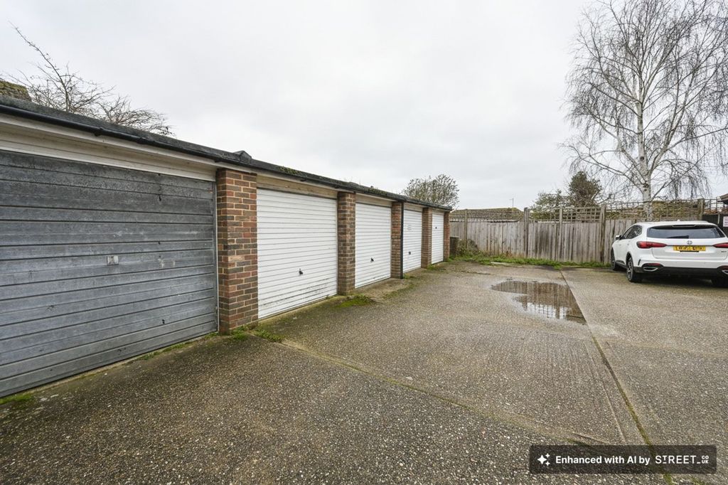 Property photo 3 of 3 External