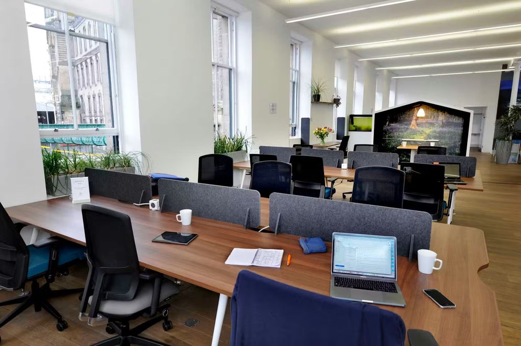 Property photo 1 of 11 Office