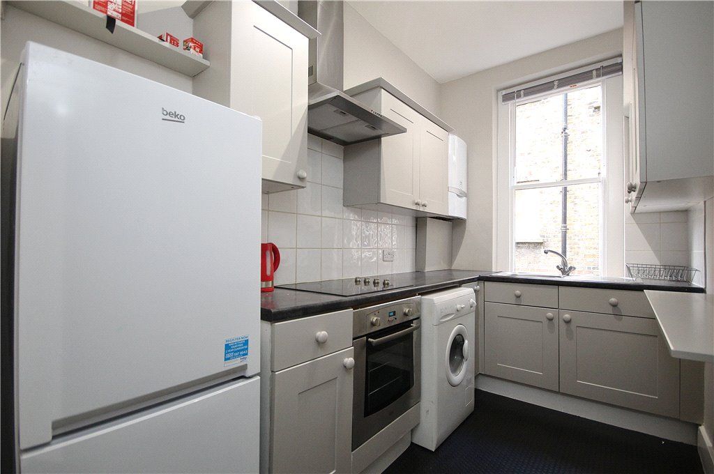 Property photo 2 of 9 Kitchen