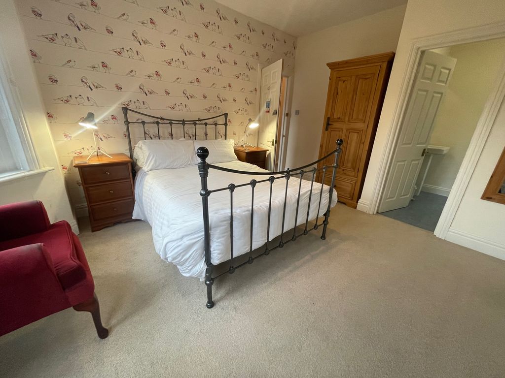 Property photo 2 of 16 Image