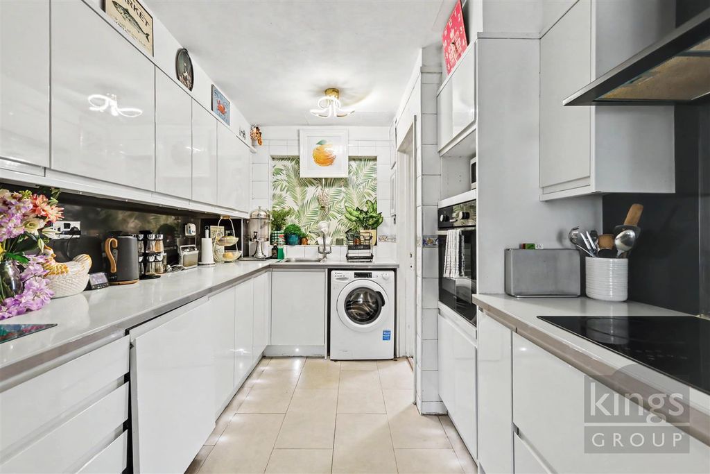 Property photo 3 of 18 Old Orchard_2.Jpg