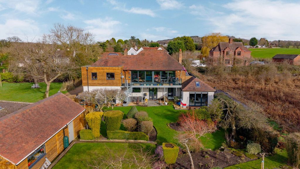 Property photo 2 of 58