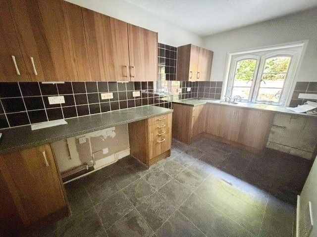 Property photo 3 of 9 Pbox-Img.Jpg