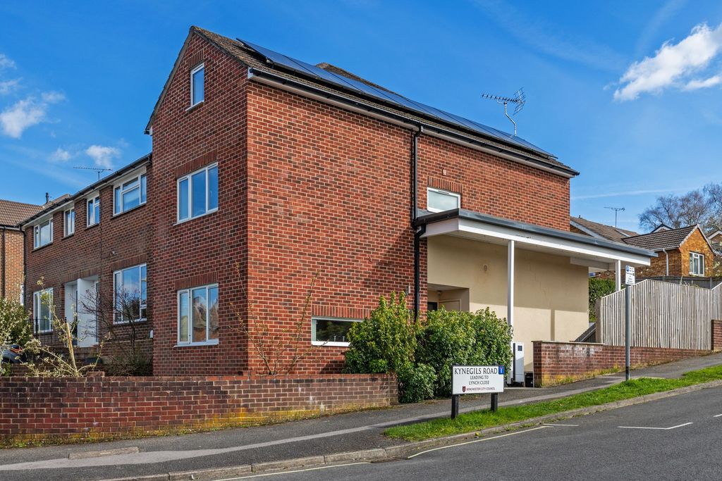 Property photo 1 of 13