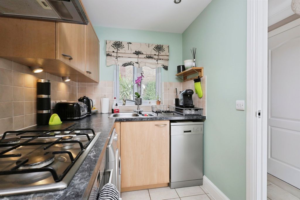 Property photo 3 of 17