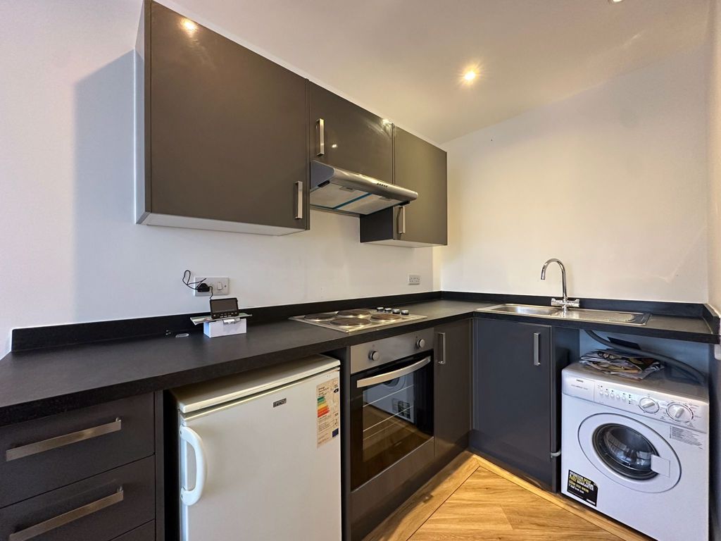 Property photo 2 of 6 Photo 4