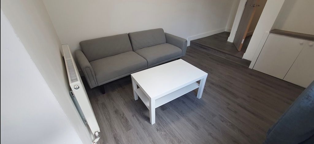 Property photo 2 of 10 Image