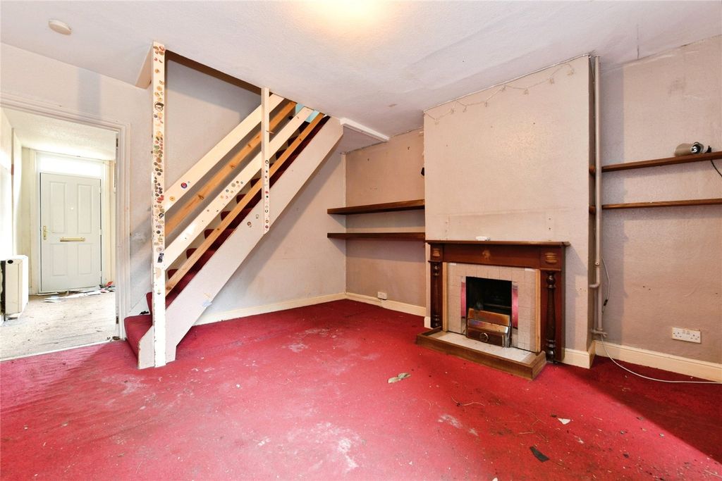 Property photo 2 of 15 Picture No. 10