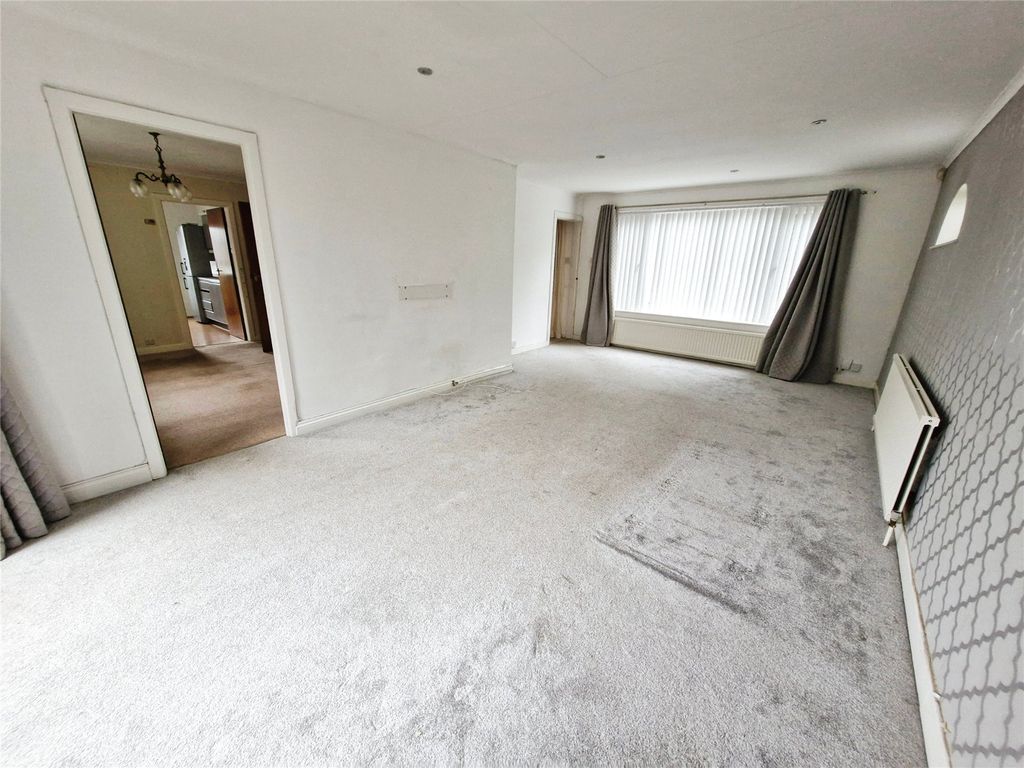 Property photo 3 of 18 Picture No. 34