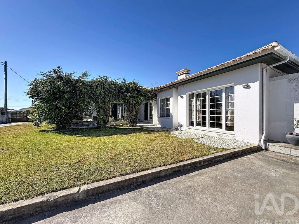 Property photo 1 of 39