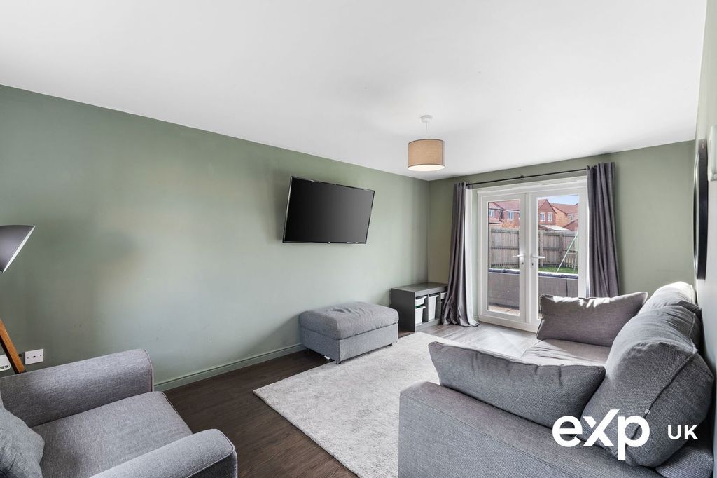 Property photo 3 of 31