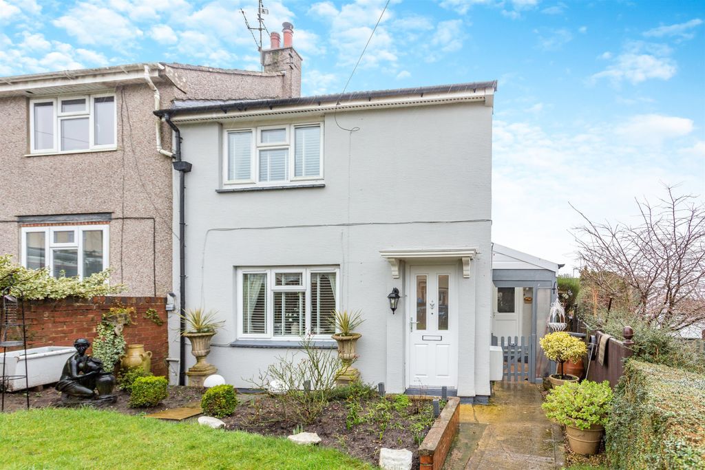 Property photo 1 of 20