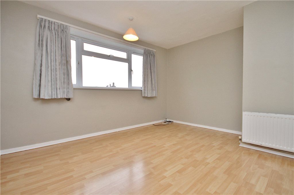 Property photo 3 of 9 Bedroom