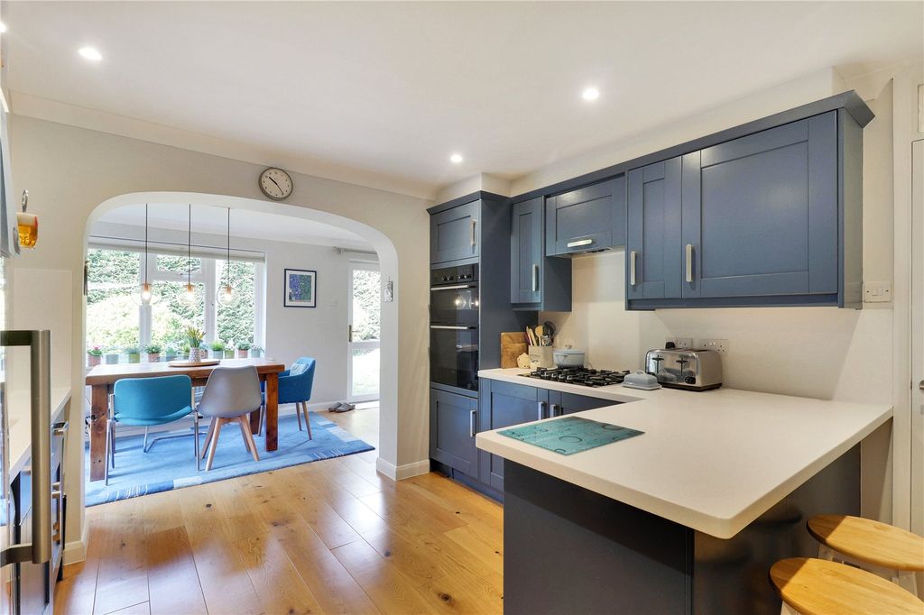 Property photo 3 of 37 Kitchen