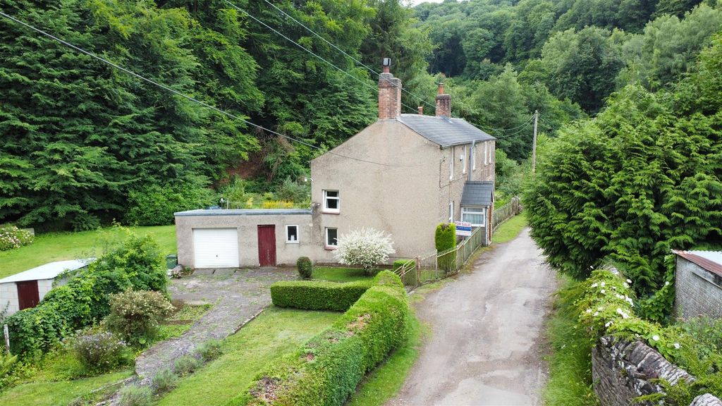 Property photo 1 of 27