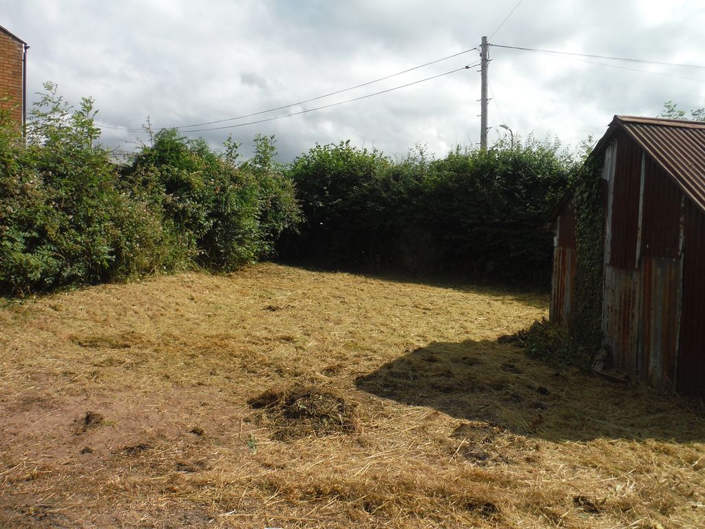 Property photo 3 of 5 Not Specified