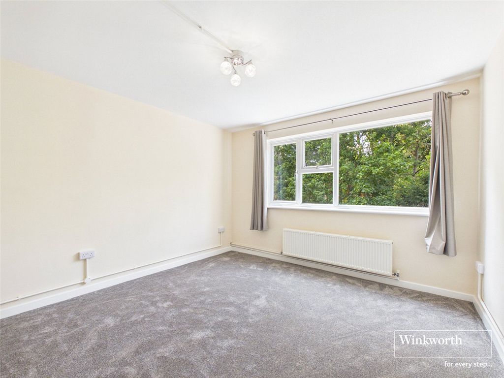Property photo 3 of 8 Picture No. 02