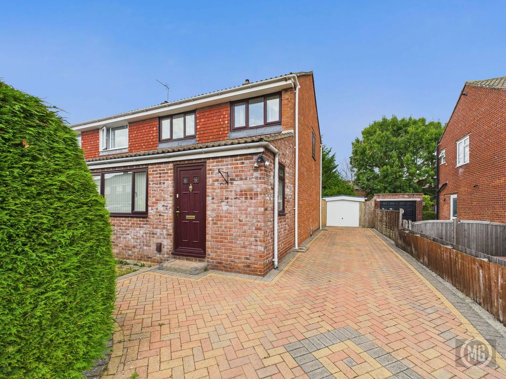 Property photo 1 of 19 House Front With Garage &amp; Drive