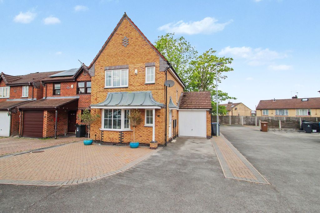 Property photo 1 of 16