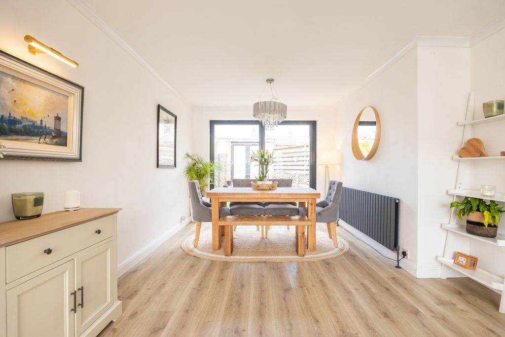 Property photo 2 of 25 Property Image 2