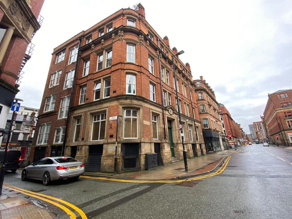 Property photo 2 of 11