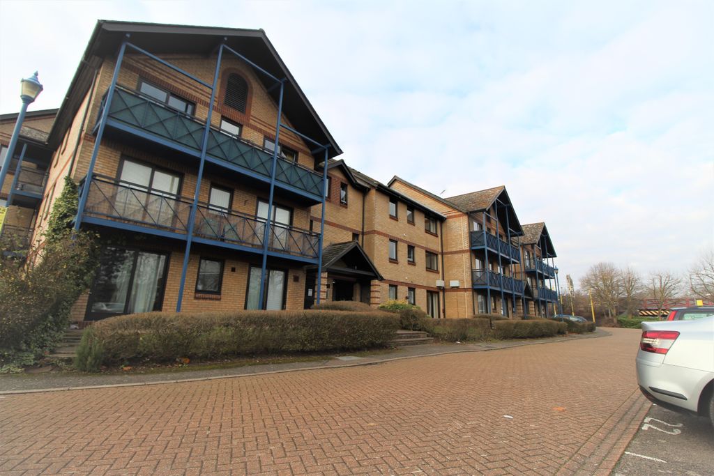 Property photo 1 of 9