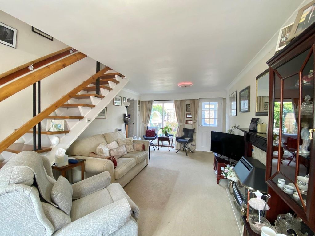 Property photo 2 of 13 8.Jpg