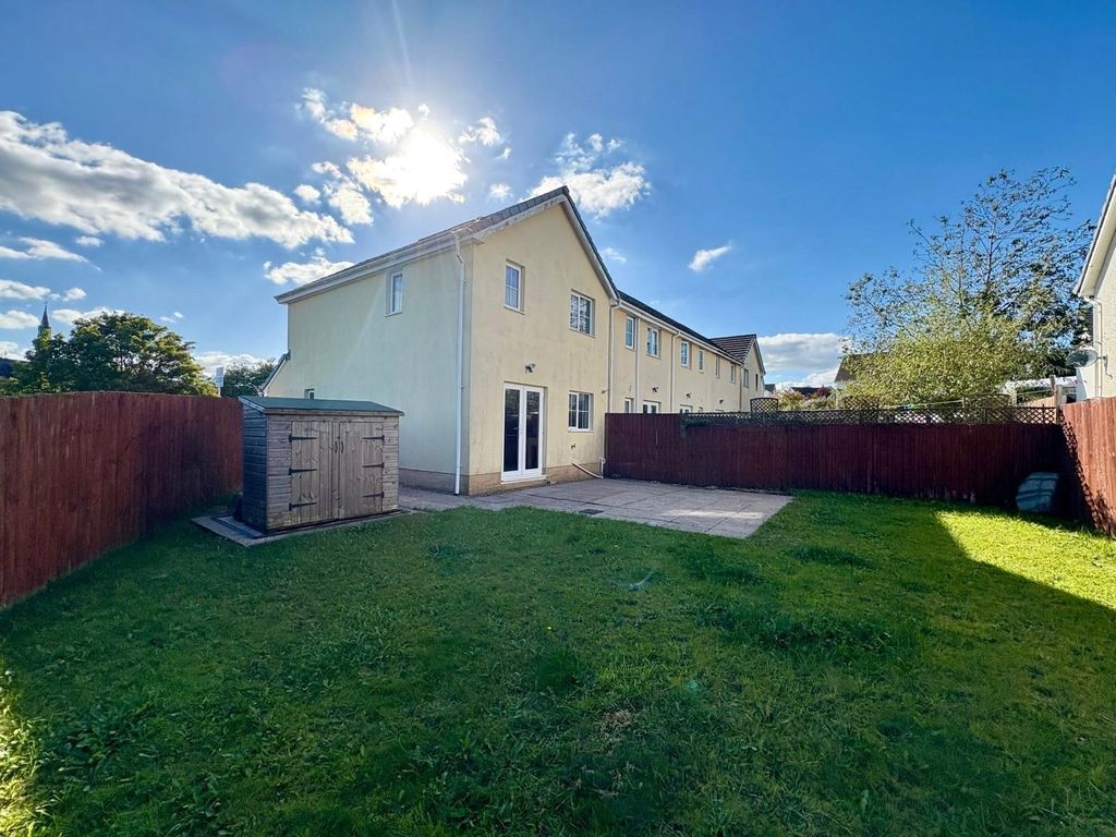 Property photo 2 of 13 Picture No. 24