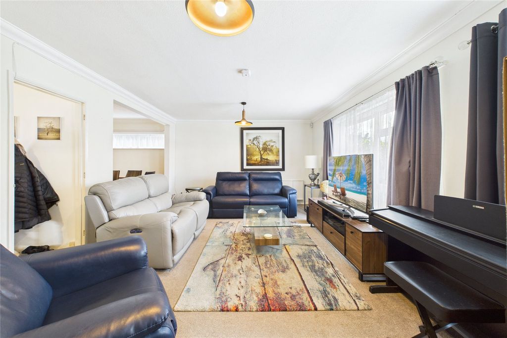 Property photo 3 of 15 Picture No. 13