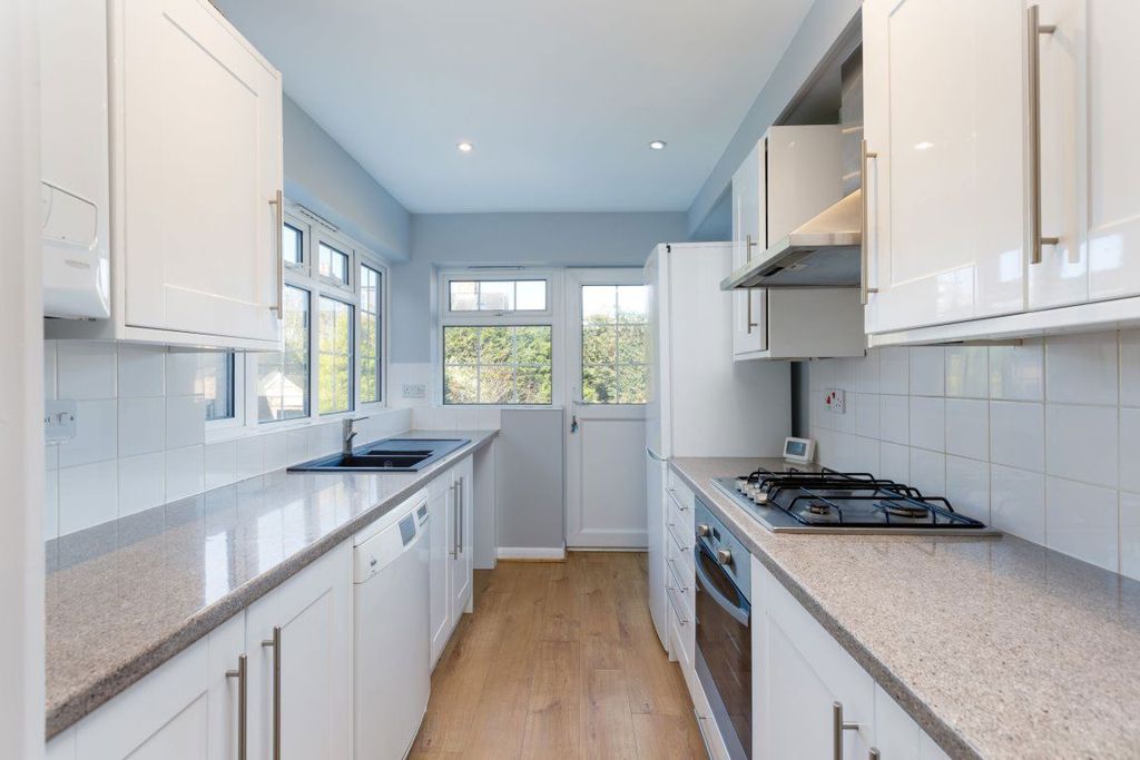 Additional image 4 of 3 bed semi-detached house to rentBethel Road, Sevenoaks TN13