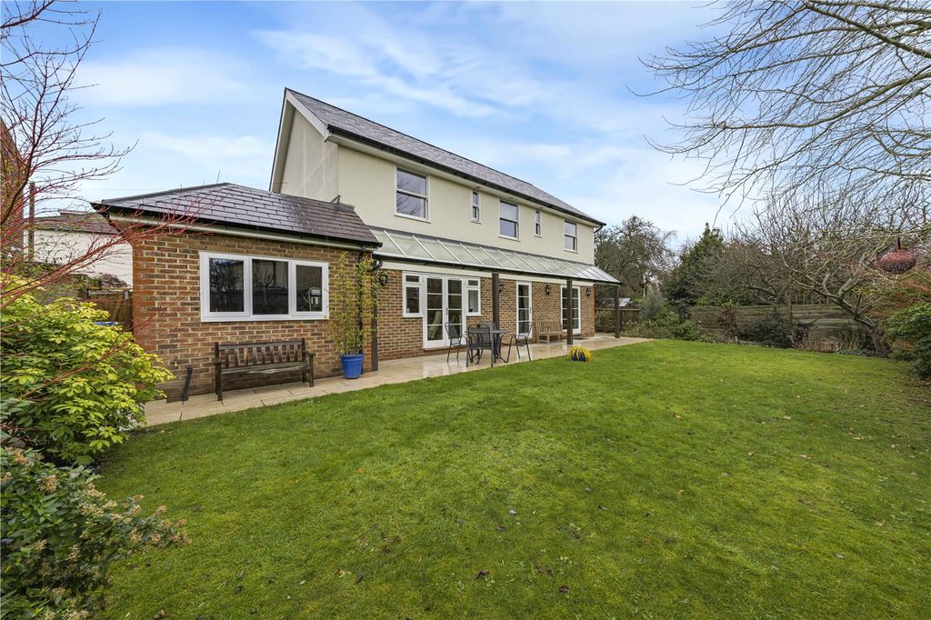 Property photo 2 of 39 Garden