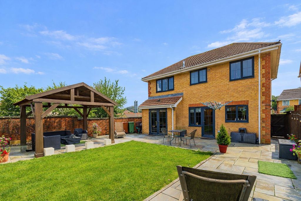 Property photo 2 of 22 F4461c61-3F7d-44d3-Aaa1-F2Ff041664Be.Png