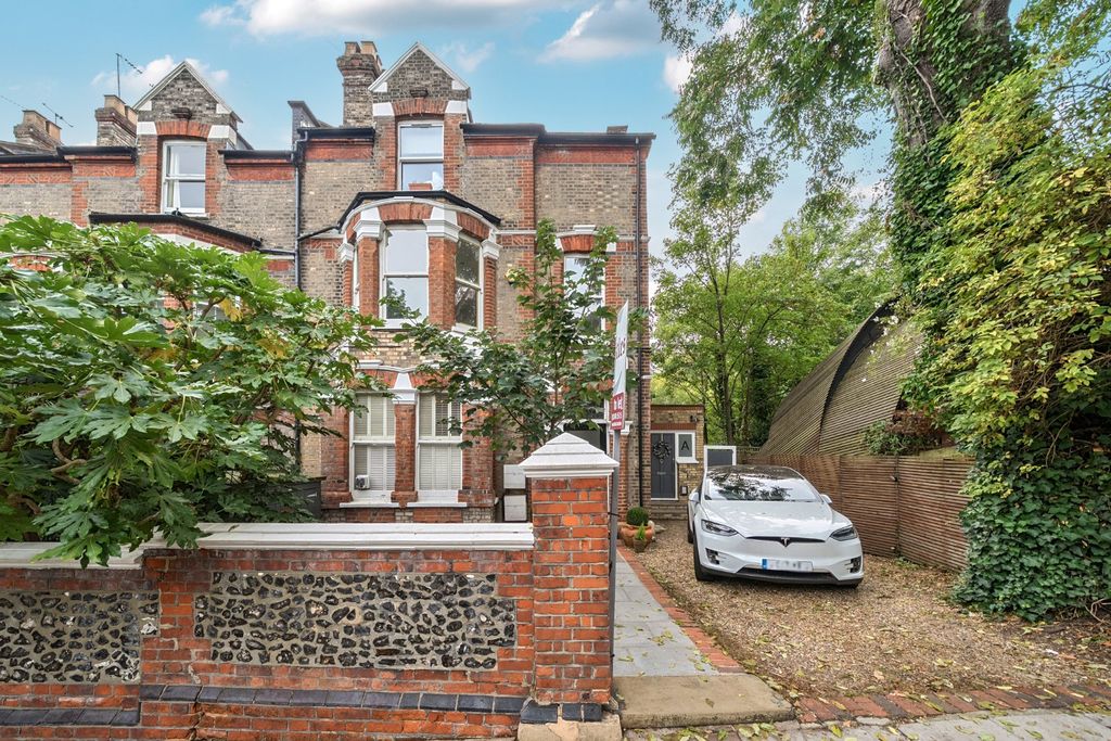 Property photo 1 of 11 Picture No. 27