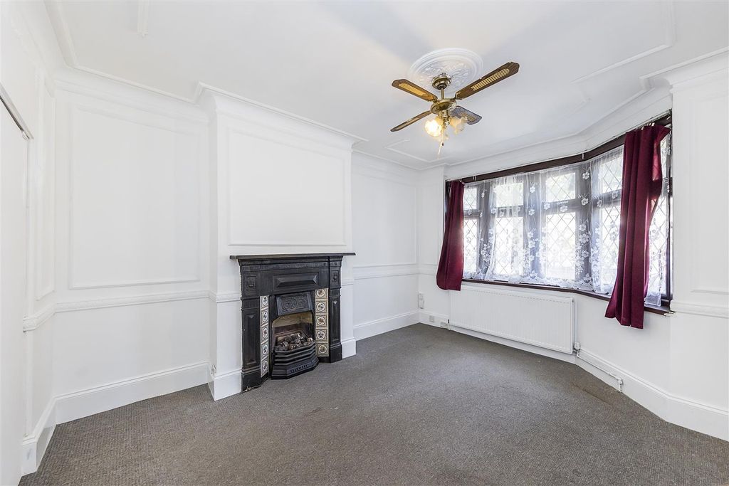 Property photo 2 of 18 2