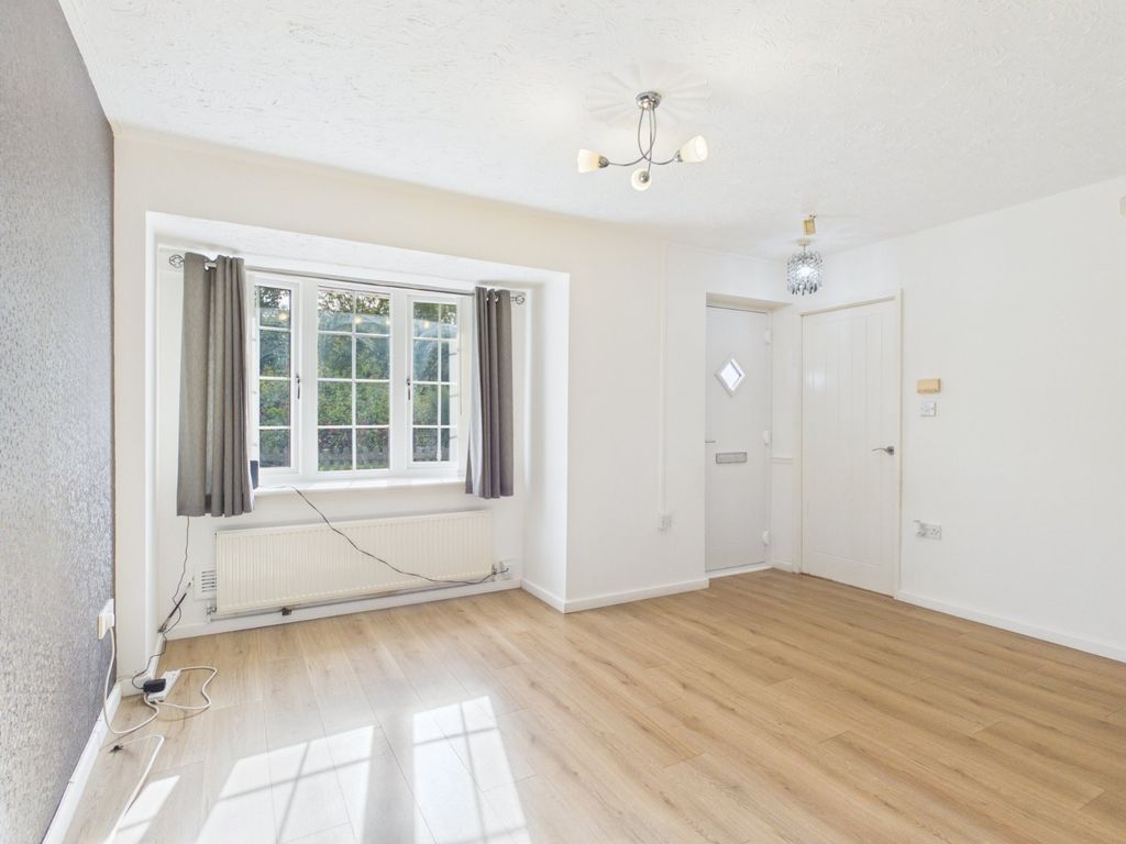 Property photo 2 of 12 Picture No. 02