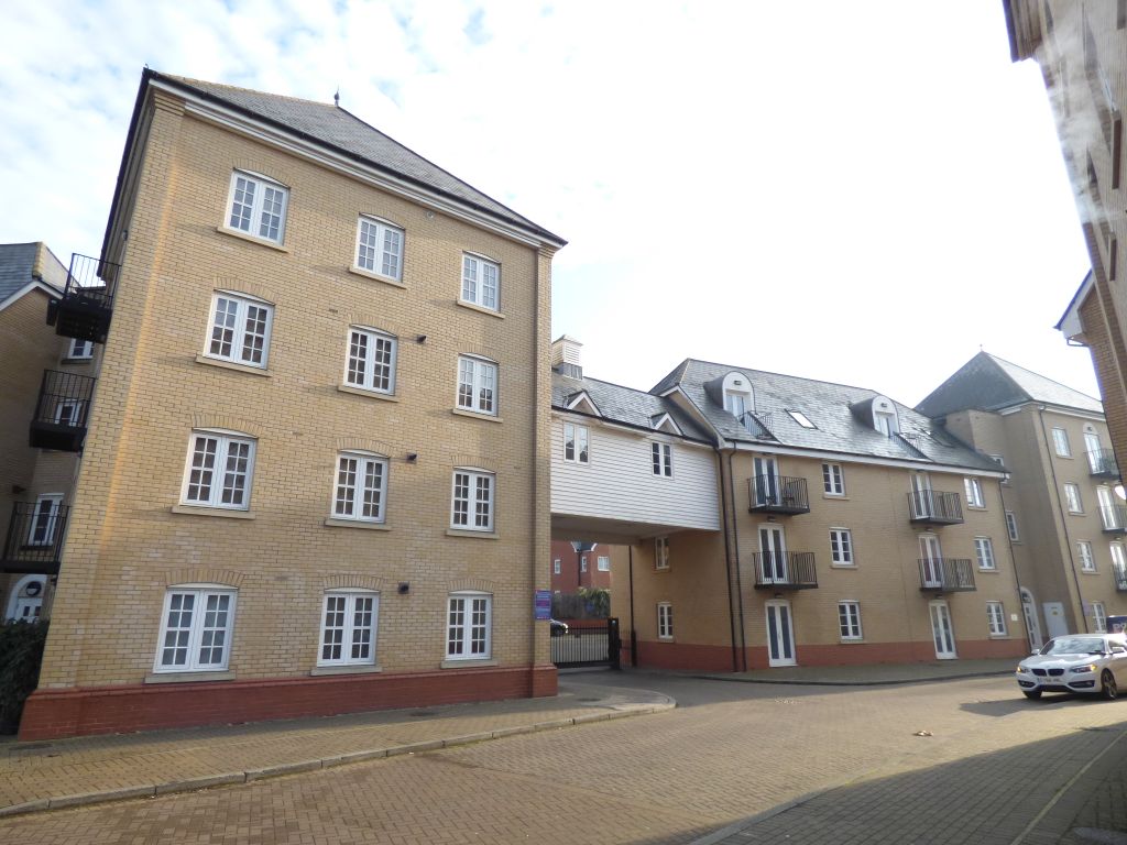 Property photo 1 of 12