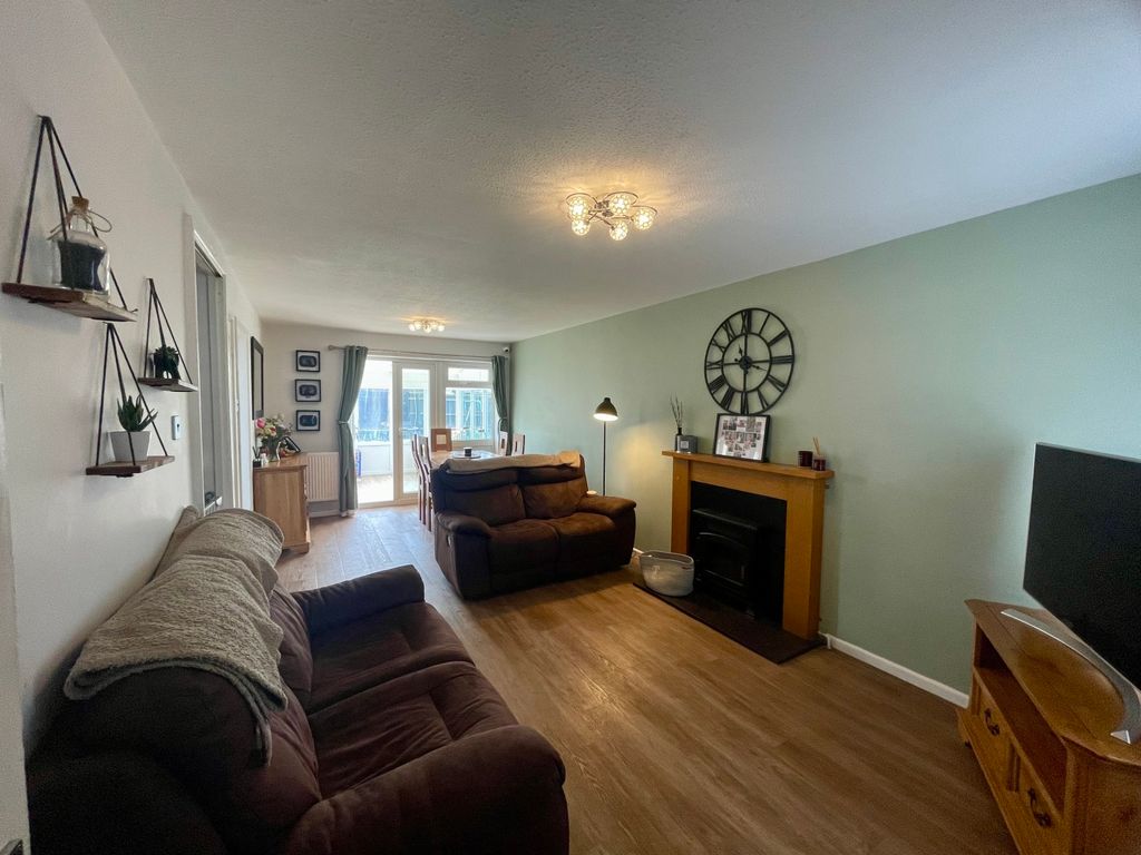 Property photo 2 of 20 Picture No. 14