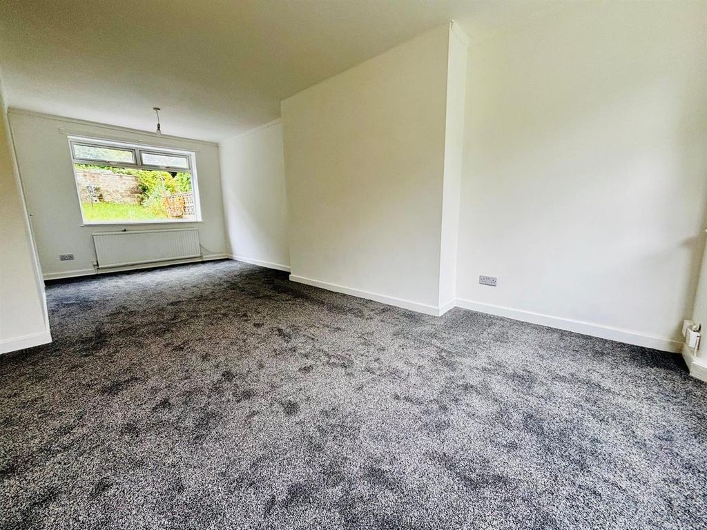 Property photo 2 of 20 Living Room &amp; Dining Area: