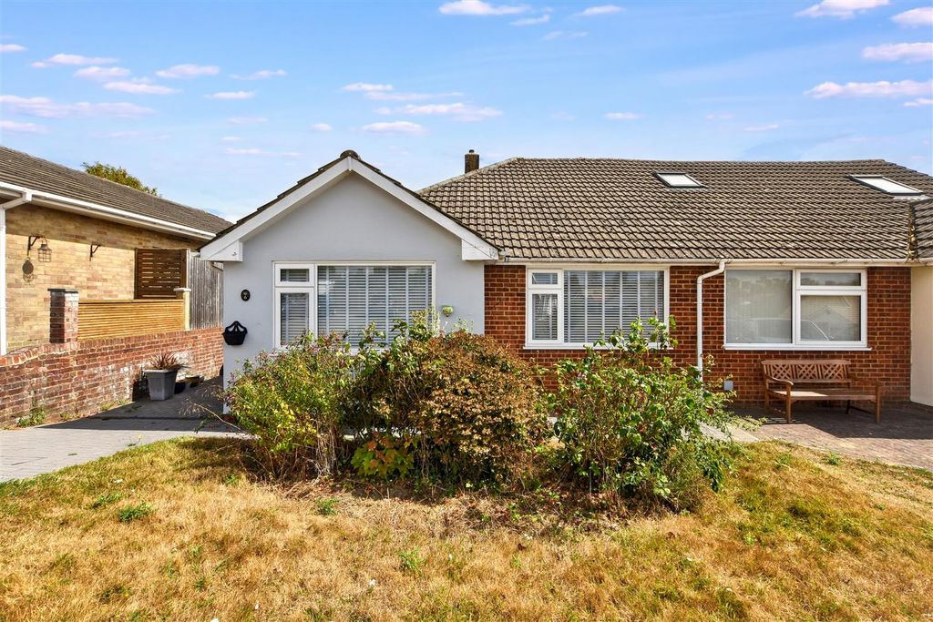 Property photo 1 of 18 P