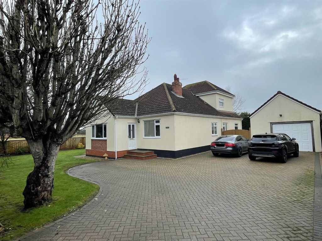 Property photo 1 of 44 Front Main.Jpg