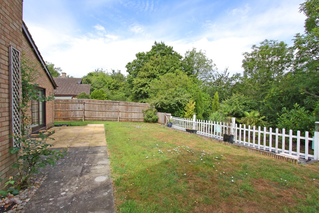 Property photo 2 of 12